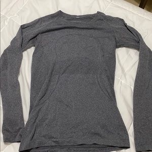 LULULEMON grey swiftly tech long sleeve SIZE 8